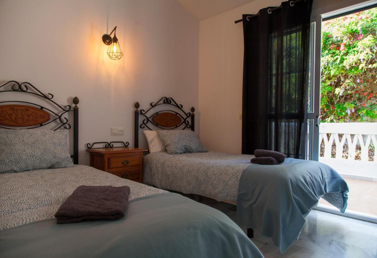 Casa de Férias Agradable Adosado Con Piscina La Hidalga Benalmádena